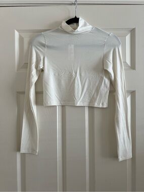 Belen Cream Long-Sleeve Crop Turtleneck Top - Women